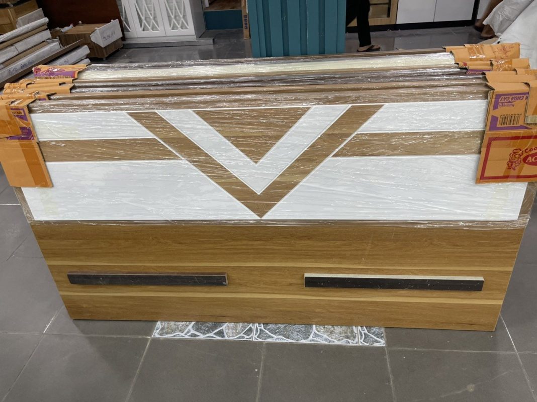 giường ngủ gỗ mdf -`